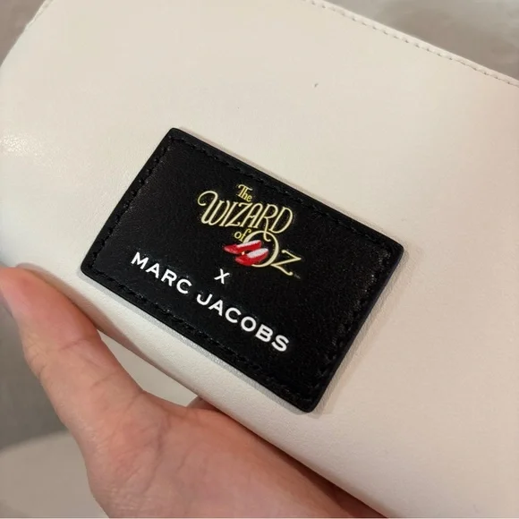 Marc Jacobs x 'The Wizard of Oz' Wristlet Wallet NWT - Picture 3 of 7